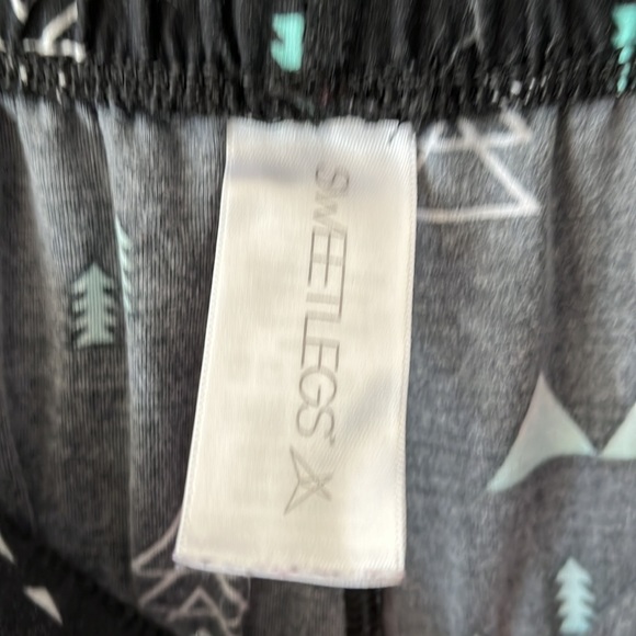 Sweetlegs EUC PJ bottoms, black with green mountains, trees, great gift … - Picture 4 of 5